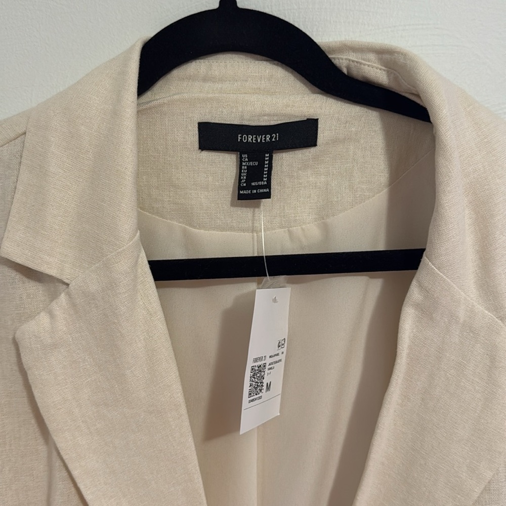 Cream blazer - Picture 2 of 5